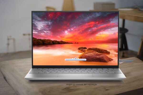 Notebook Dell Inspiron i13-i1300-M10SM tela QHD+ 13ª Intel EVO Core i5