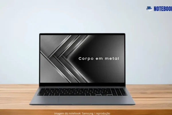 Samsung Galaxy Book4 NP750XGLZ-EXP com GeForce MX570 e Intel Core 5